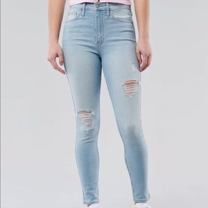 Hollister Ultra High-Rise Super Skinny Jeans